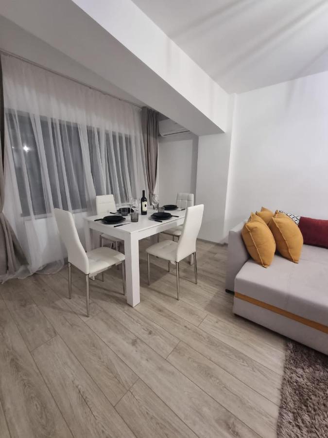 Appartamento Dreams Escape 2 Craiova Esterno foto