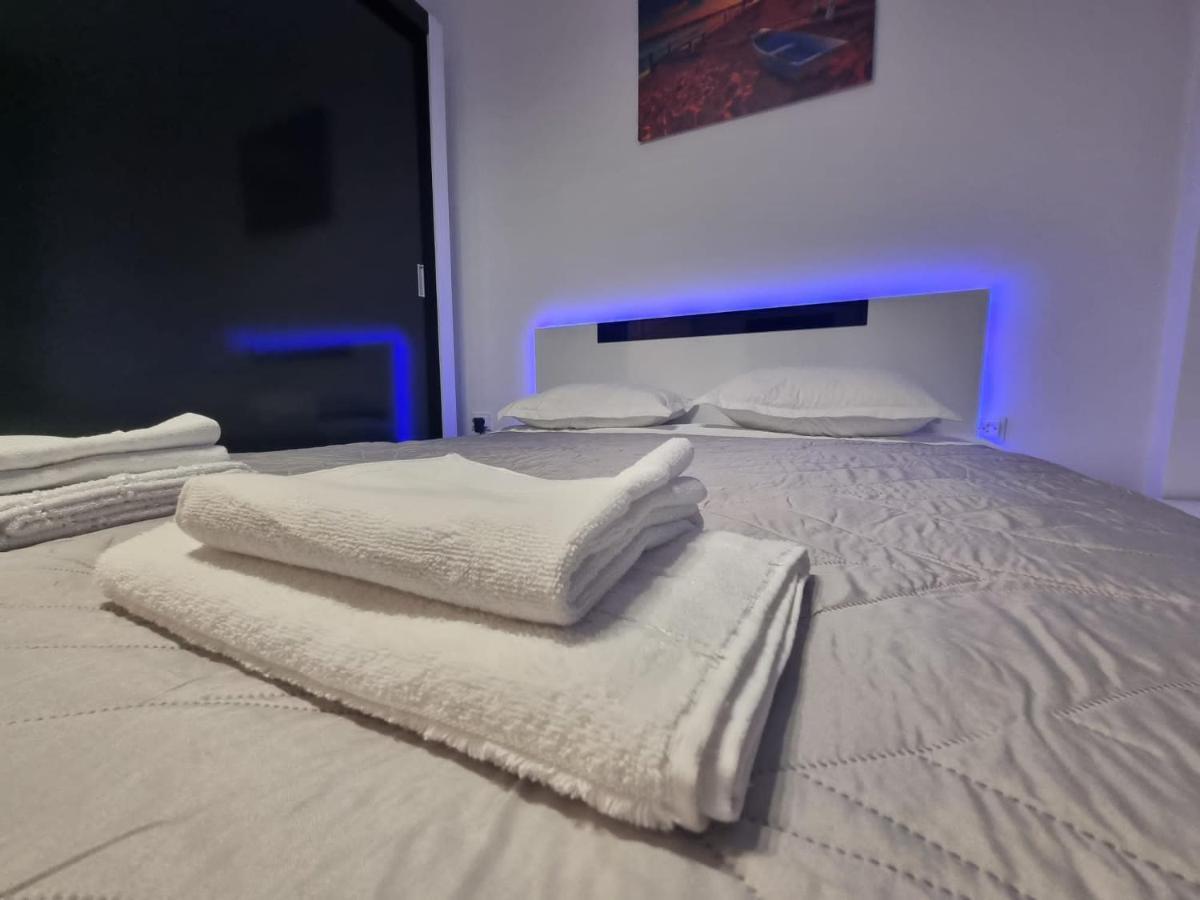 Appartamento Dreams Escape 2 Craiova Esterno foto